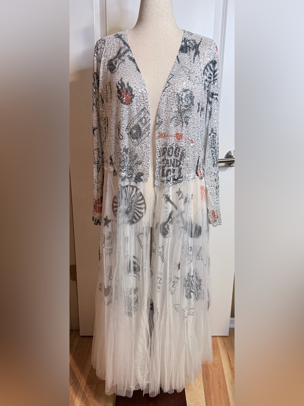 🆕 Origami Designer Rock & Roll White Silver Red Sequin SheerTulle Long Duster - Picture 2 of 10